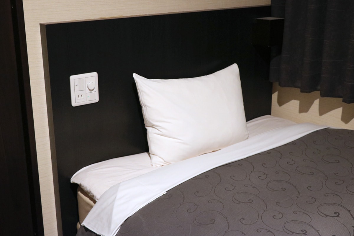 ベッド|フレックスタイム mini HOTEL Fukushima(ミニホテル福島)